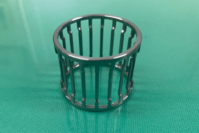 M型（デリコップタイプ）保持器　旋削品